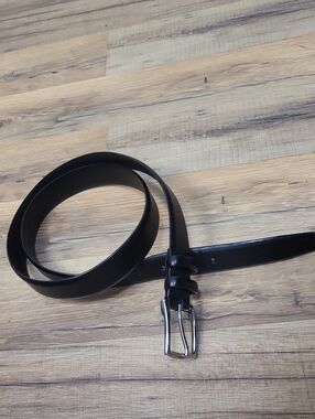 POLO RALPH LAUREN Black Leather Slivertone Buckle Belt - 42